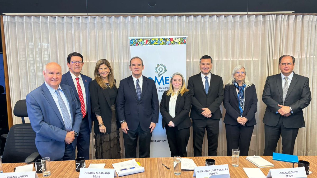 SEGIBdigital's tweet photo. El Secretario General Iberoamericano , Andrés Allamand , en reunión con @COMEXI destacó el papel de México en la construccion de la Comunidad Iberoamericana, desde su fundación en 📍Guadalajara (1991) a la fecha.

🤝En la oportunidad, los asistentes compartieron puntos de vista y coincidieron en la plena vigencia de la Comunidad como valiosa instancia de dialogo, concertación y cooperación. Asimismo anticiparon resultados muy positivos de la próxima Cumbre (📍Madrid, 4/5 noviembre).