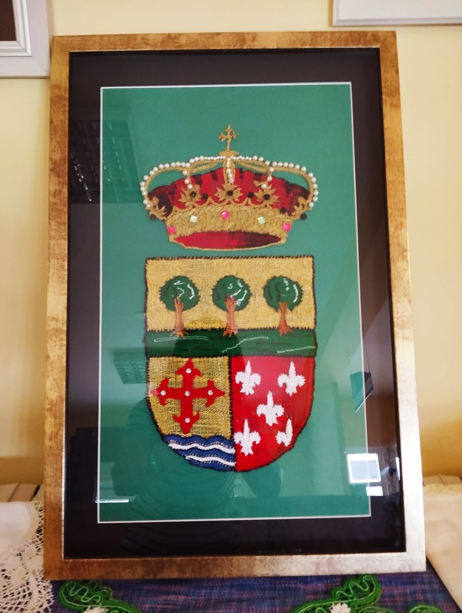 ConCerdido's tweet photo. 🪡✨ Este mes de xuño o ciclo 'Unha obra, unha mirada' acolle as obras das nosas palilleiras locais!

O alumnado do curso de bolillo, impartido por Marisa Hermida e organizado por Albar Quercus, amosa así as súas preciosas creacións. 👀 

🙌 É un orgullo tanto talento! https://t.co/9StMUY8FxV