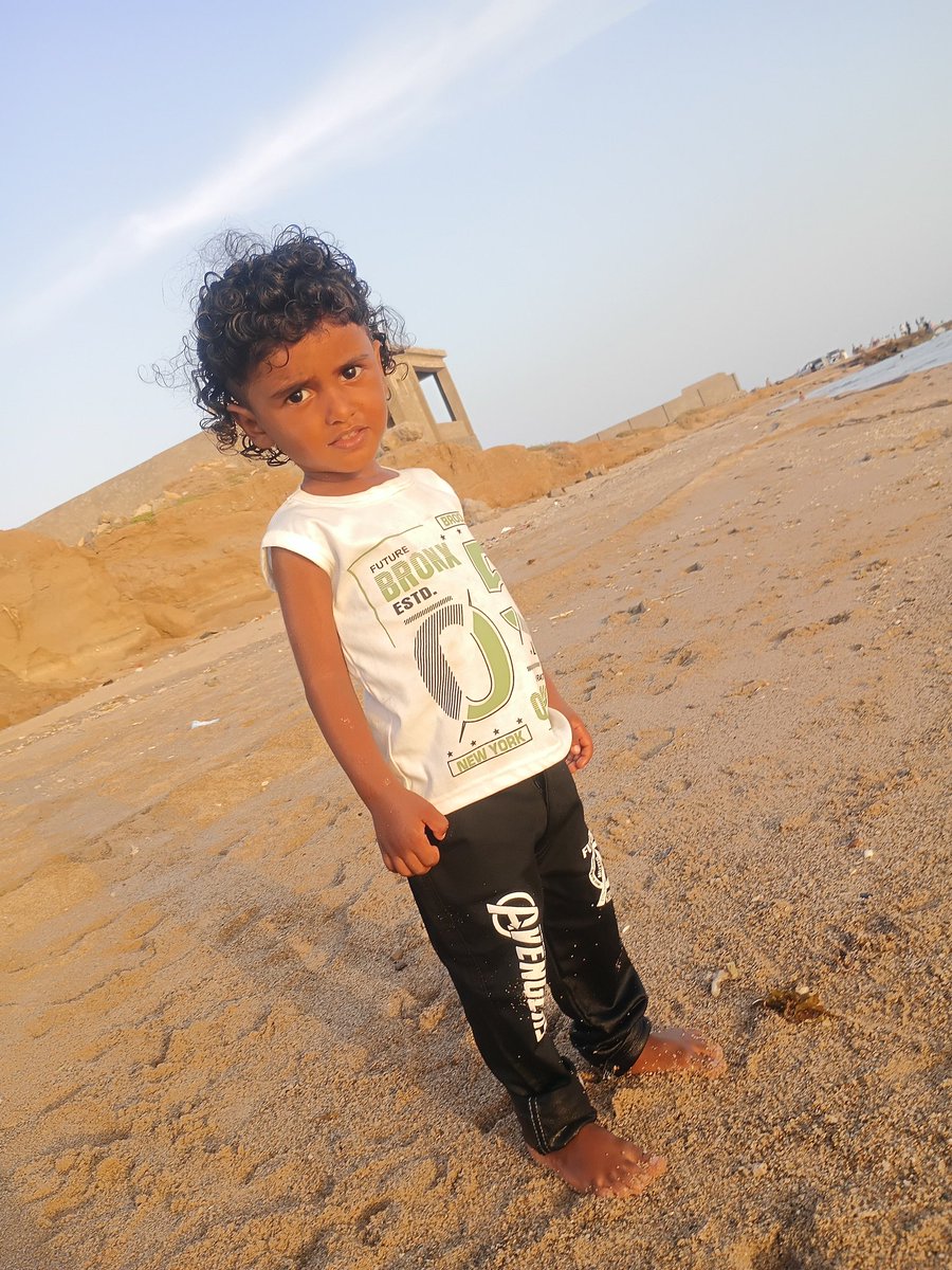 AAhmd79640's tweet photo. "أحمد يا نور عيني ويا نبض قلبي، وجودك في حياتي هو أجمل هدية من الله، وفخري بك لا تسعه الكلمات."

​"إلى ابني الغالي أحمد.. أنت لست مجرد جزء من حياتي، أنت كل حياتي وسندي الذي أستند عليه، الله يحميك ويحقق لك كل أمنياتك."🇸🇱🇸🇱🇸🇱 https://t.co/YhiCI5ac68