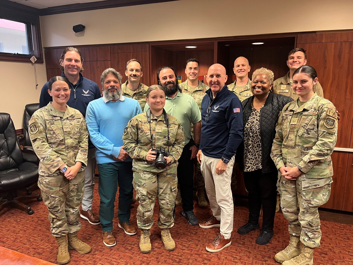 AFASHQ's tweet photo. Our CEO, Maj. Gen. (Ret.) Ed Thomas, &amp; CDO, Packy Lyden, spent time with the incredible team at Travis Air Force Base. Last year, AFAS provided over $230K in support to @Travis60AMW
 Airmen &amp; families. We're proud to work alongside these dedicated leaders. https://t.co/PPtaYfNuzY https://t.co/xGFYQzU3h2