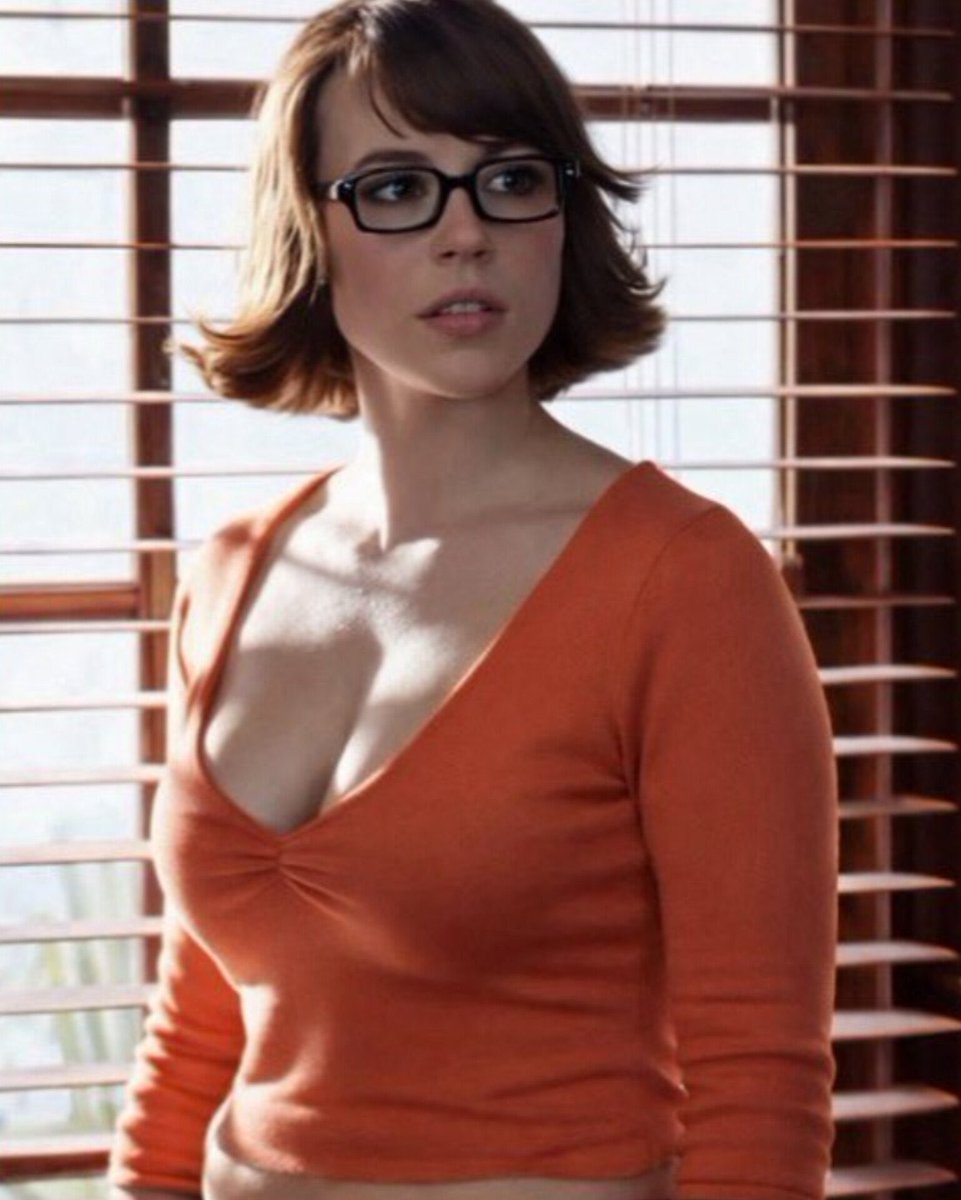 Harrykamad264's tweet photo. People say they watch Scooby-Doo for the plotโฆ
Meanwhile the actual plot ๐๐
#ScoobyDoo #DaphneBlake #ForThePlot https://t.co/34l0IOYruR
