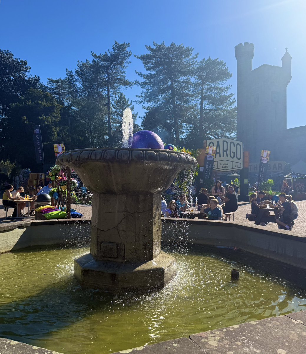 TowersTimes's tweet photo. In Fountain Square, food and beverage pop up Cargo Global Eats has been popular with guests, also featuring some roaming characters. It will be open to enjoy until Sunday night, the final day of Twilight at the Towers. https://t.co/64mqaqW24j