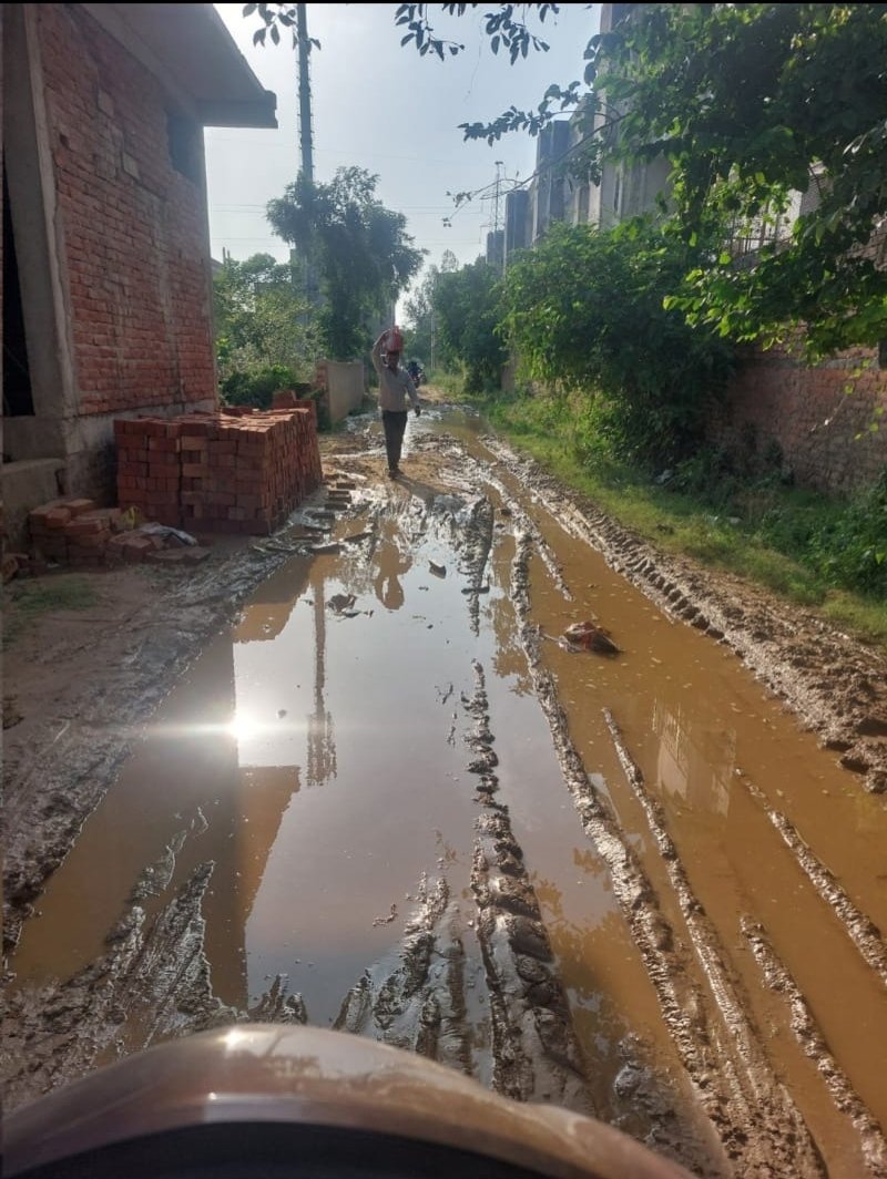 sandhya73624920's tweet photo. https://t.co/BiNI11UyjL
कृपया संज्ञान लें 
#cmyogiadityanath
#LMC_LUCKNOW 
@myogiadityanath 
@CMOfficeUP 
@Sushma_Kharkwal https://t.co/K11f3Yvnsc