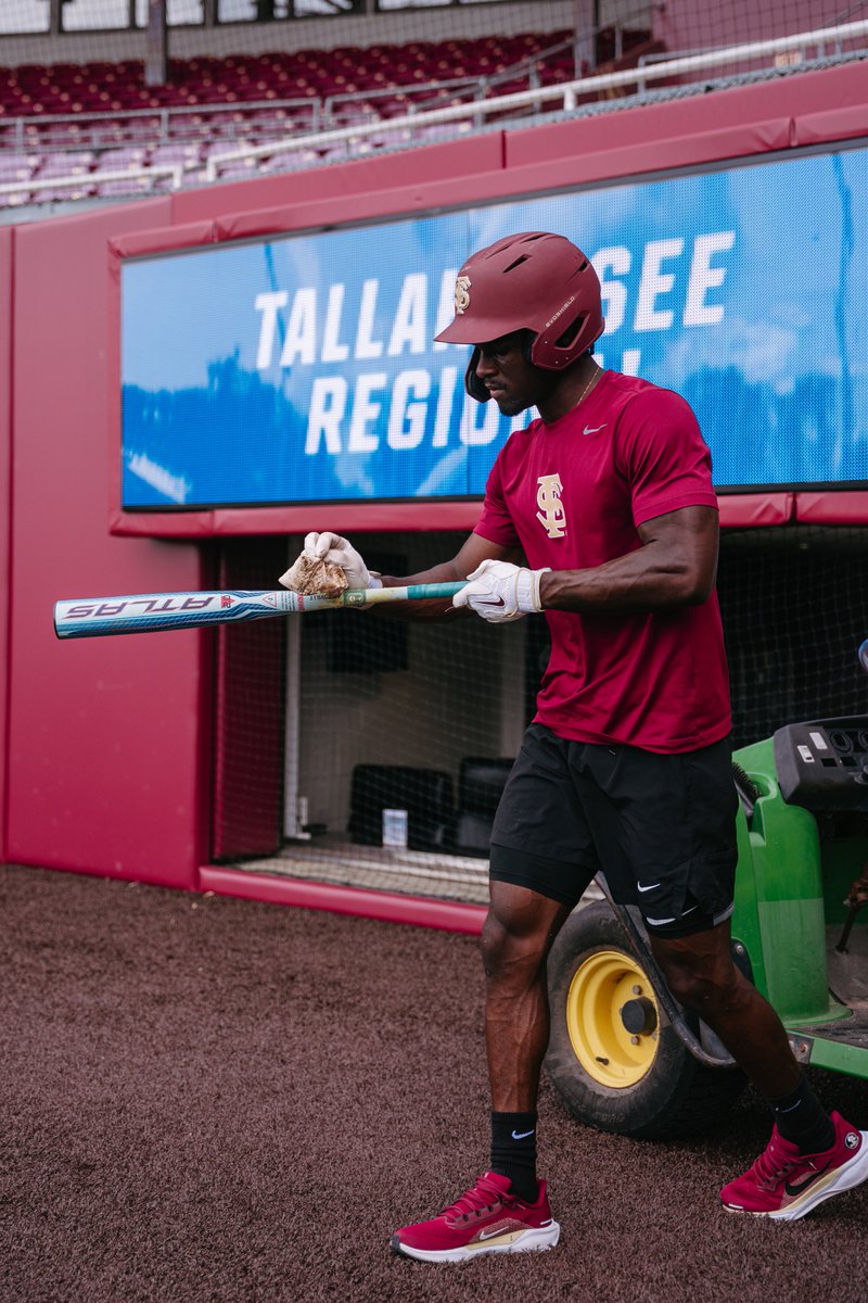 FSUBaseball's tweet photo. Pregame prep https://t.co/38z2Wd4Dux