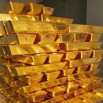Elliotett's tweet photo. 500 kg de billetes de Euro o 500 kg de oro. ¿Cuál eliges?? https://t.co/UujlIaBHk6