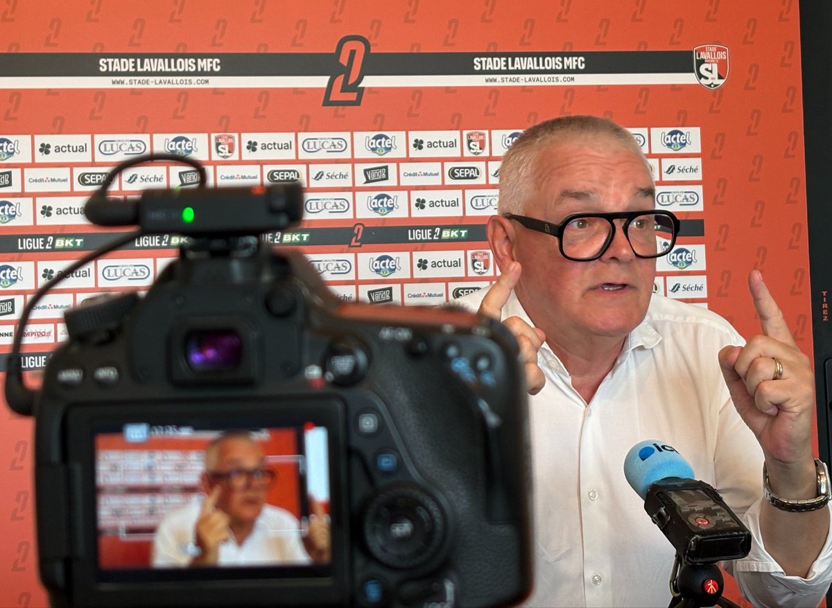 cyprien_legeay's tweet photo. 🟠⚫️ Désormais en quête d’un successeur à Olivier Frapolli, le Stade lavallois cherche un profil « manager » pour être un meneur d’hommes, capable de bien gérer le vestiaire et les joueurs. Un entraîneur capable de bien s’appuyer sur les compétences de son staff. https://t.co/QsrjmTQRTG