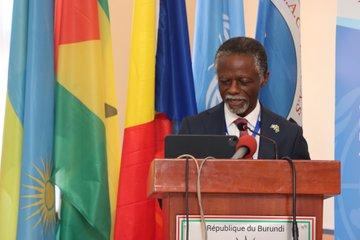 Philippengen's tweet photo. 🇧🇮🇺🇳#UNSAC61 : ouverture ce matin 29 mai 2026 à #Bujumbura de la session ministérielle du Comité. Plusieurs discours ont rythmé l'ouverture officielle dont ceux du Chef de l’@UNOCA_NEWS, du MAÉ du #Burundi @Edbiziman et du président de la Commission de la @CEEAC_ECCAS https://t.co/IEFkbKLegt