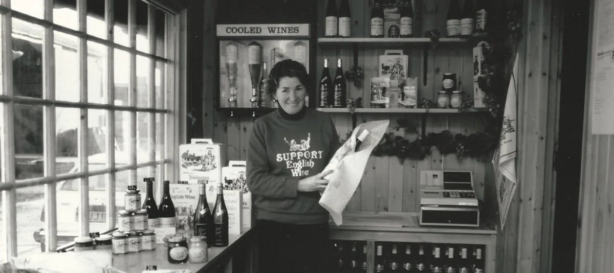 BiddendenVine's tweet photo. Welcome to Biddenden 👋 

It’s been great to welcome so many new followers recently so we thought it was about time we re-introduced ourselves! 

Hi! We are Biddenden, Kent’s original vineyard, owned and managed by the Barnes family since 1969. https://t.co/GGbeoqfO3R
