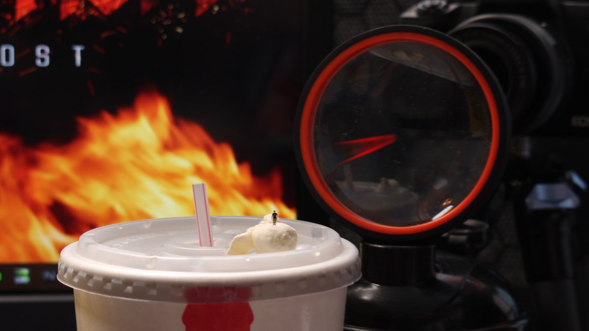 RiGuy1237's tweet photo. A visual effects break down of microscopic Kyle witnessing something spectacular... the shrink ray laser reflecting off a magnifying glass! 🕴️ 🔎 🔫 😲 #RiGuy1237 #ShrinkRaySeries https://t.co/8IPLvsHcDd