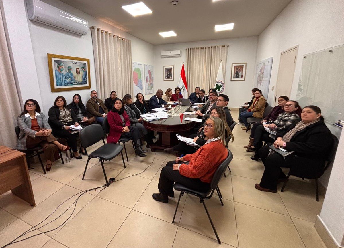 Ops_Paraguay's tweet photo. 📢| Mesa Consultiva para la Atención Primaria de Salud en Paraguay (Mesa PRY): el @msaludpy avanza en la articulación de mecanismos de financiamiento y cooperación para fortalecer la APS junto con la OPS/OMS, el @BancoMundial y el @el_BID

Lee más: https://t.co/NyX9rlLPvp https://t.co/mIMUe5C6me