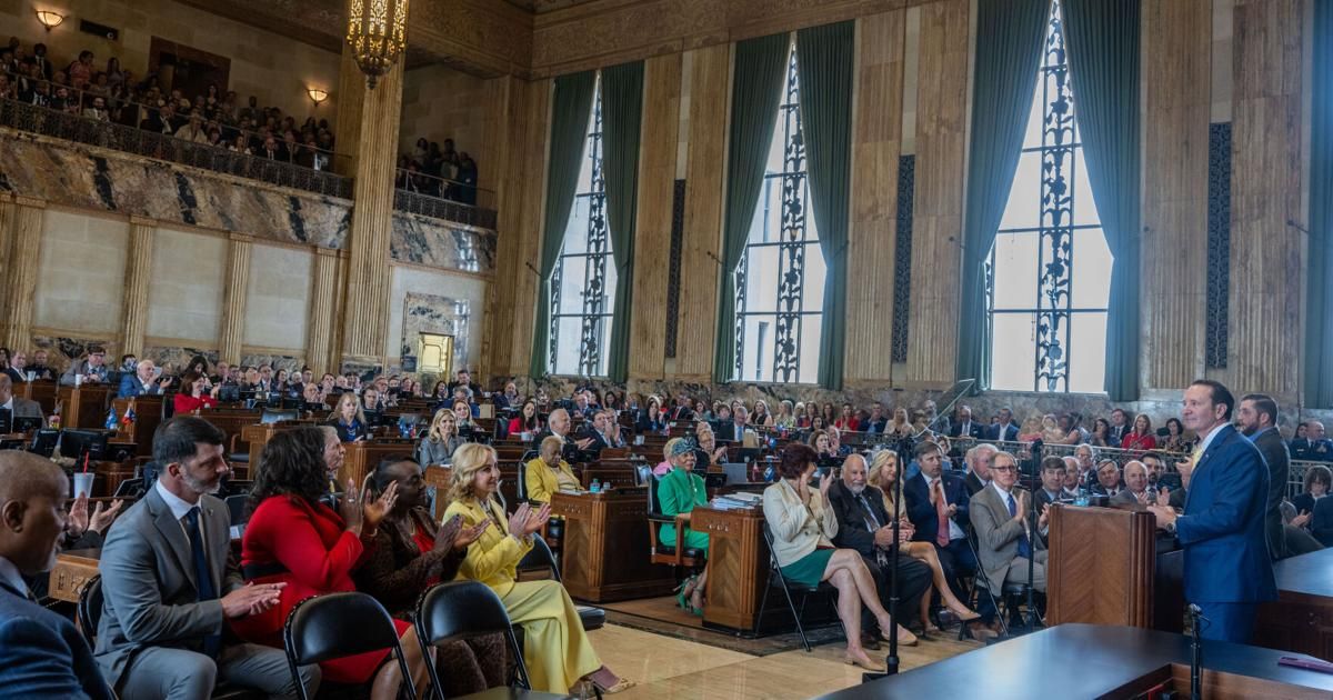 NOLAnews's tweet photo. New congressional map eliminating a majority-Black district passes Louisiana Legislature https://t.co/0m21C078DC https://t.co/D1TaTcQXrM