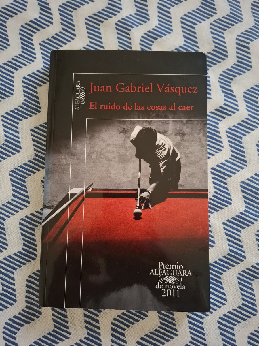 Blogscritor's tweet photo. Estuve a punto de abandonarlo. Menos mal que no lo hice. El final casi equilibra el texto. Demasiados claroscuros para ser una obra inmortal. https://t.co/y8cT8P3tes
