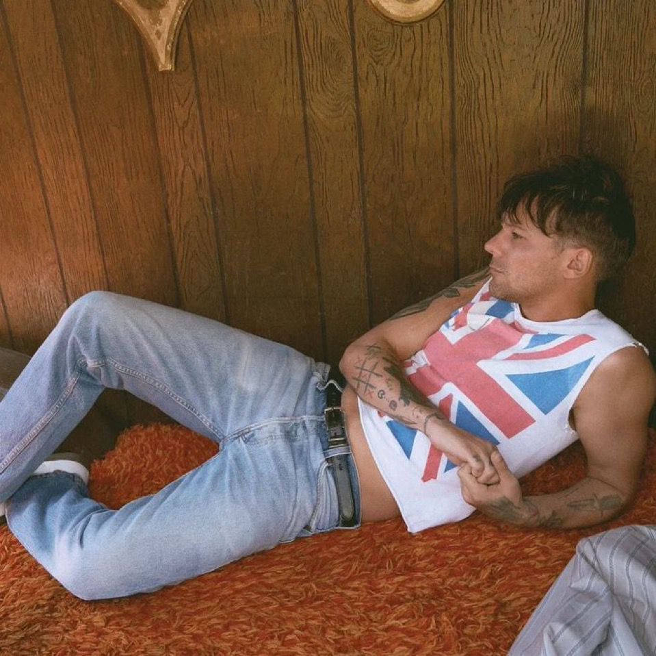 amylwt28's tweet photo. Louis what the fuck Tomlinson https://t.co/UKzYQaK8xe