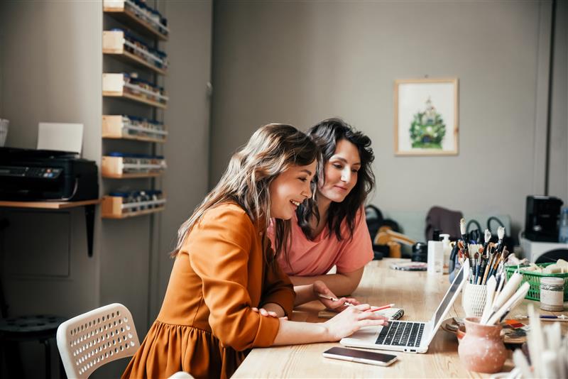 isolvedhcm's tweet photo. 67% of HR leaders are considering switching their HCM platform.

In our #blog, we break down what’s driving that shift and what recognition from Nucleus Research signals about where #HCM is headed.

See what’s driving the shift. ⤵️
https://t.co/YSoRBnorwf https://t.co/JrphhBCafS