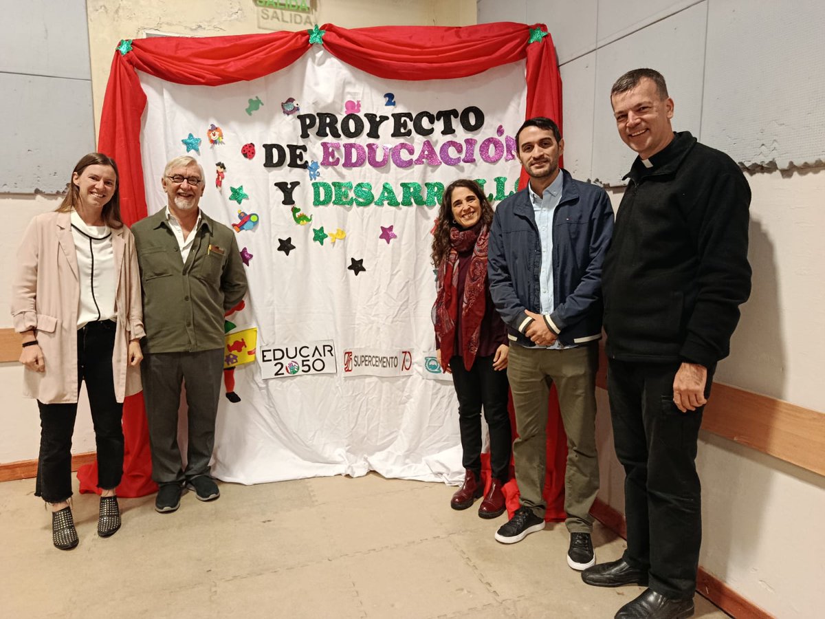 Educar2050's tweet photo. Hoy volvimos al lugar que nos vio nacer como asociación civil y que impulsó nuestro trabajo desde entonces: Tres Isletas, provincia del Chaco. https://t.co/mwipV6FXxR
