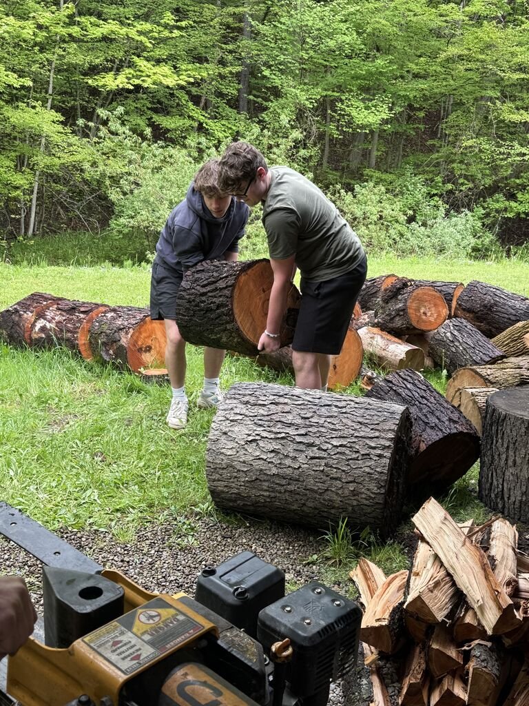 ea_schools's tweet photo. Service learning day! These students showed their appreciation for their community by helping clean and prep Camp Skanokasan for summer campers! 

#oneEA https://t.co/w2BJZnhRv2
