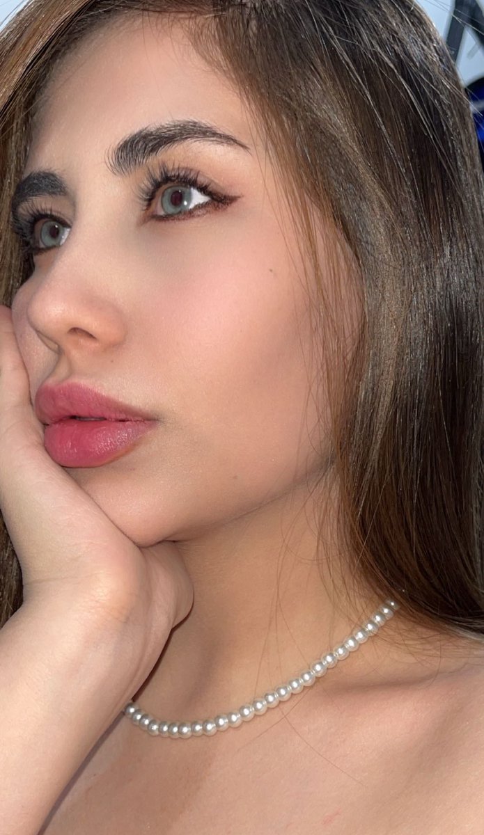 donya tweet media