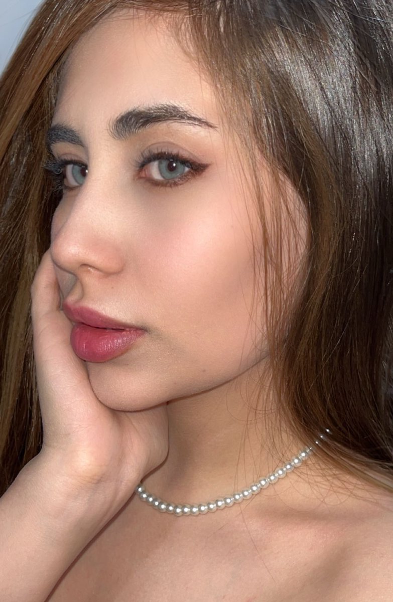 donya tweet media