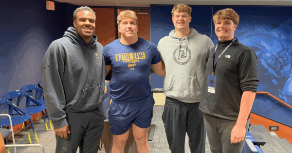 EHansenND's tweet photo. Later-arriving #NotreDame freshman O-lineman Greg Patrick aces the waiting game ☘️

Just 5 of ND's 30 football freshmen waited until June to start their college careers. Patrick still stayed plugged in with his future team during a busy spring back home.

https://t.co/Ef5V8mqnWP https://t.co/JSlTVhlOhc