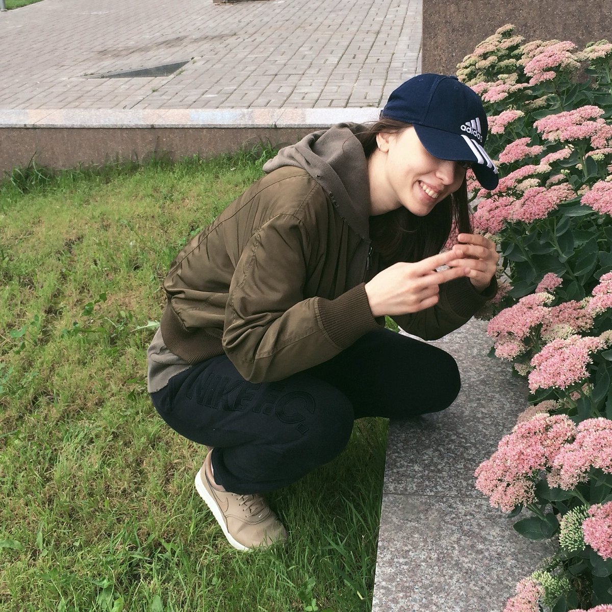 mashamnchrm's tweet photo. короче 
у меня есть любимая куртка 
и в этом году ей оказывается исполнилось 10 лет :) https://t.co/4suSwYT2co