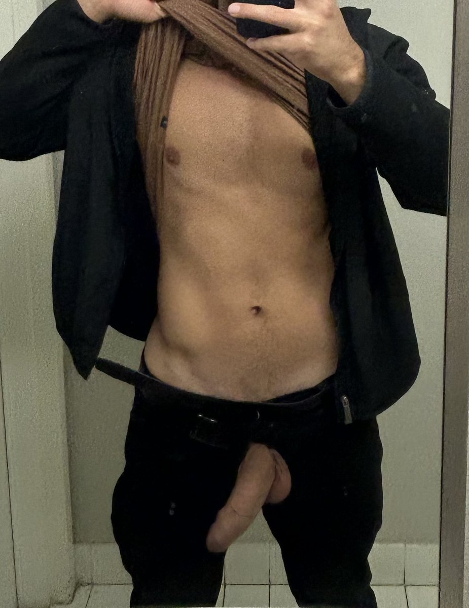 Captnlefthook's tweet photo. Gargle my balls https://t.co/BWKtBTB3tj