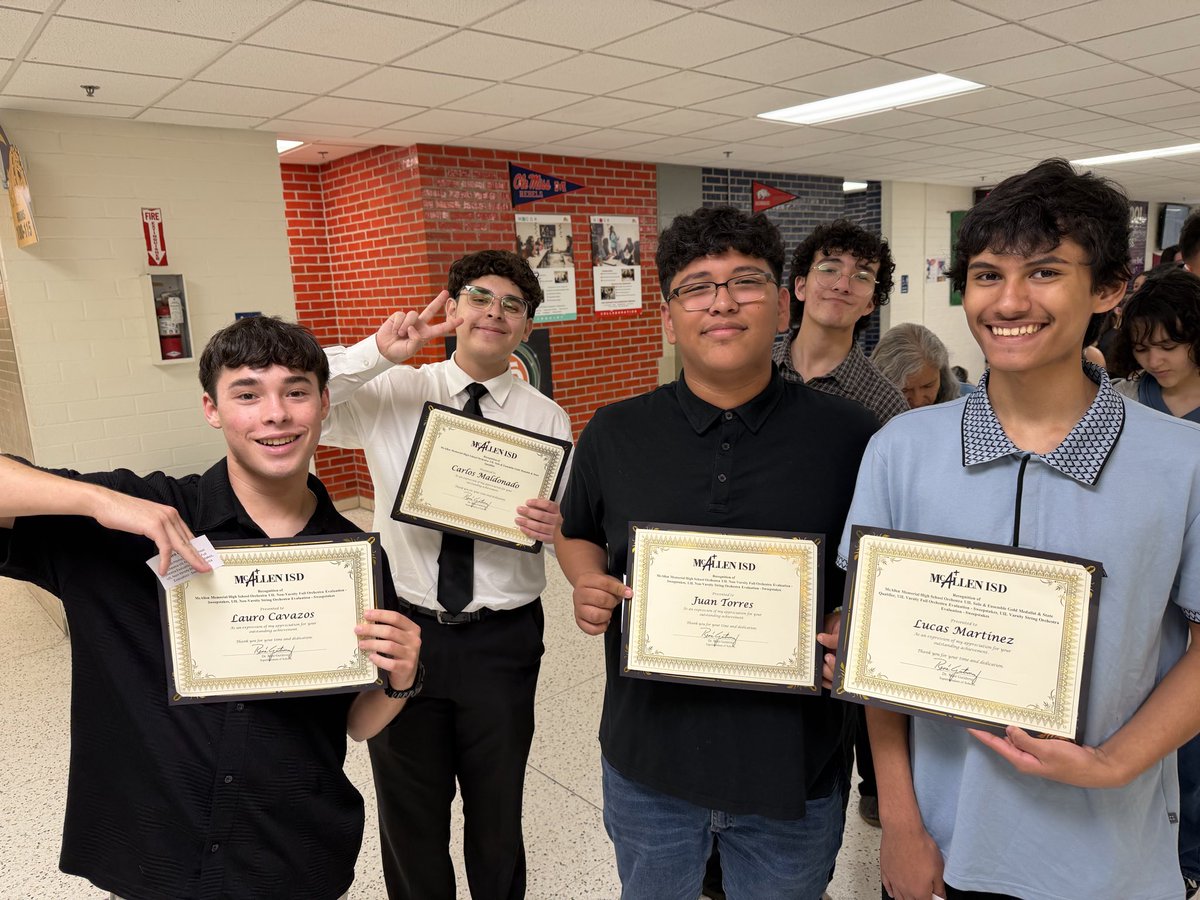 MemorialOrch's tweet photo. Our students at MISD School Board Recognition for their State Solo qualification! Congratulations!
@McAllenISD @mcallenfinearts @McAllenMemorial https://t.co/P7SDPRbq0A