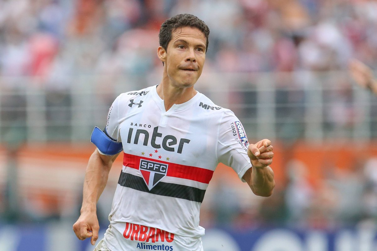 SofascoreBR's tweet photo. 🔎 Hernanes foi o líder em Nota Sofascore do @Brasileirao 2017! 🇧🇷🥳

⚔️ 19 jogos
⚽️ 9 gols (!)
🅰️ 3 assistências
⏰ 139 mins p/ participar de gol (!)
🔑 31 passes decisivos (!)
↗️ 64% acerto no passe longo (!)
💪 151 duelos ganhos (7.8 /j!)
💨 73% acerto no drible (2.7 /j!)
👊 50 faltas sofridas (2.6 /j!)
💯 Nota Sofascore 7.67