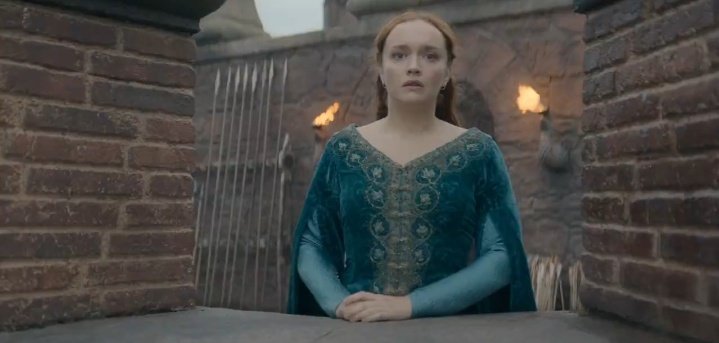 alicent blue dress ALICENT HIGHTOWER DRESSES THAT I ADORE. : r/HOTDGreens