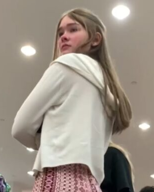 LeticiaCamarg26's tweet photo. Going to the mall today was worth #candid #creepshot #bop CHECK THE BIO https://t.co/NBFgR7CLHS
