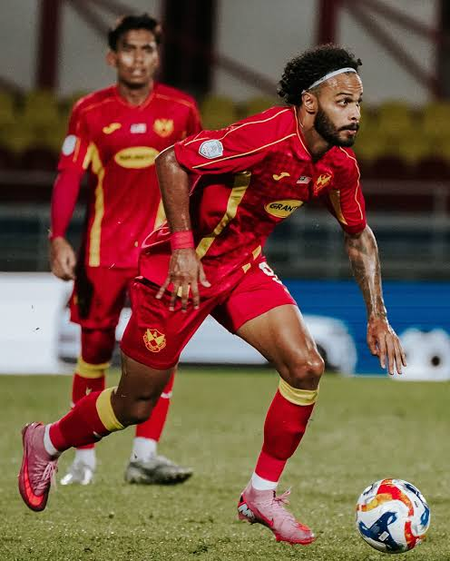 _Marcos_Angel's tweet photo. @VemCoritiba @leonardoliveira Chrigor Moraes   Posição: CF   Clube atual: Selangor FC   Status: Transfer Livre em Maio de 2026   MV: €800k   Idade: 25 anos   Nacionalidade: Brasil https://t.co/hiDFVq6K9C