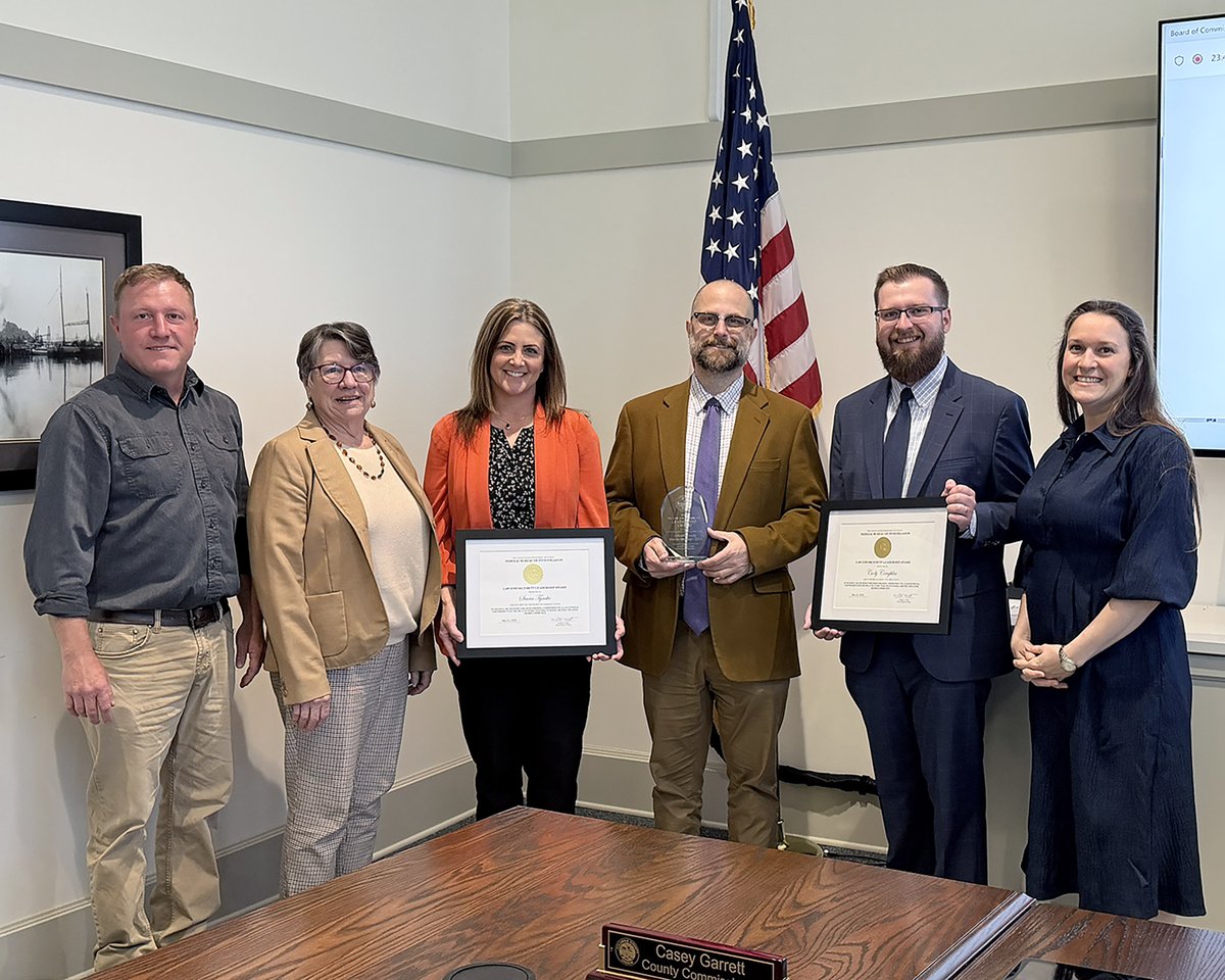 ColCountyOR's tweet photo. 🏅 Several Columbia County employees were recognized by the FBI Portland Field Office for their leadership, collaboration, and commitment to public safety.

The Board of Commissioners also recognized the recipients during its May 27 meeting. #ColumbiaCountyOregon https://t.co/cCWoPI8CFj