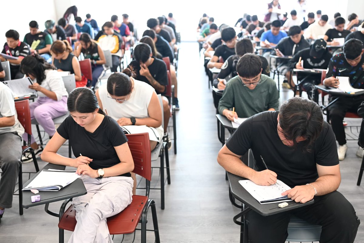 UDEP_Puebla's tweet photo. 🔥📚 Hoy, nuestras y nuestros aspirantes presentan su examen de conocimientos generales en #UDEP.

Preparación, esfuerzo y sueños que buscan dar el siguiente paso hacia su futuro. 🚀🎓⚽️

#PensarEnGrande #PorAmorAPuebla #AferrateATusSueños
@Elchelis @armentapuebla_
@Gob_Puebla https://t.co/TBJ2ZOhUDV