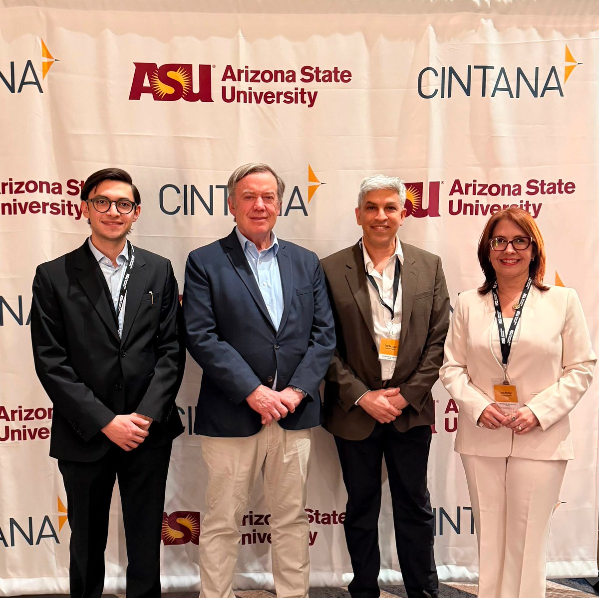JaarRicardo's tweet photo. Tuve el privilegio de participar en el #ASUCintanaSummit2026 en Tempe, Arizona 

Diálogos  sobre el futuro de la educación superior con el Dr. Michael Crow (ASU), Douglas Becker (Cintana) y líderes universitarios de todo el mundo.

IA, sostenibilidad e innovación al servicio de una educación con impacto global. 

#HigherEd #Innovacion #InteligenciaArtificial #USAP #QueNadaTeDetenga