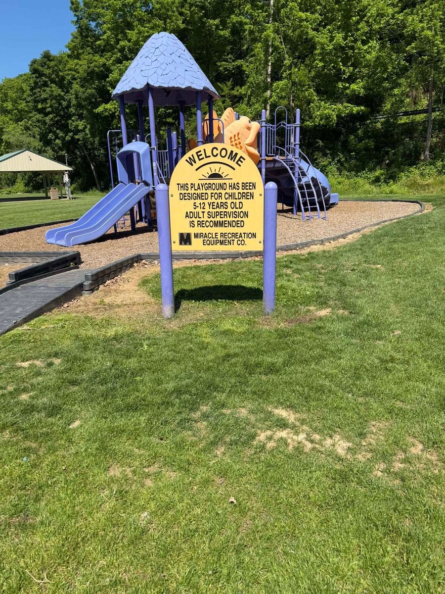 RepMarkosek's tweet photo. This morning, I had the opportunity to attend a ribbon-cutting ceremony at Plum Creek Park. I worked with Sen. Nick Pisciottano and Rep. Joe McAndrew to acquire a $250,000 state grant to help upgrade and renovate the park. https://t.co/dmhy38tno2