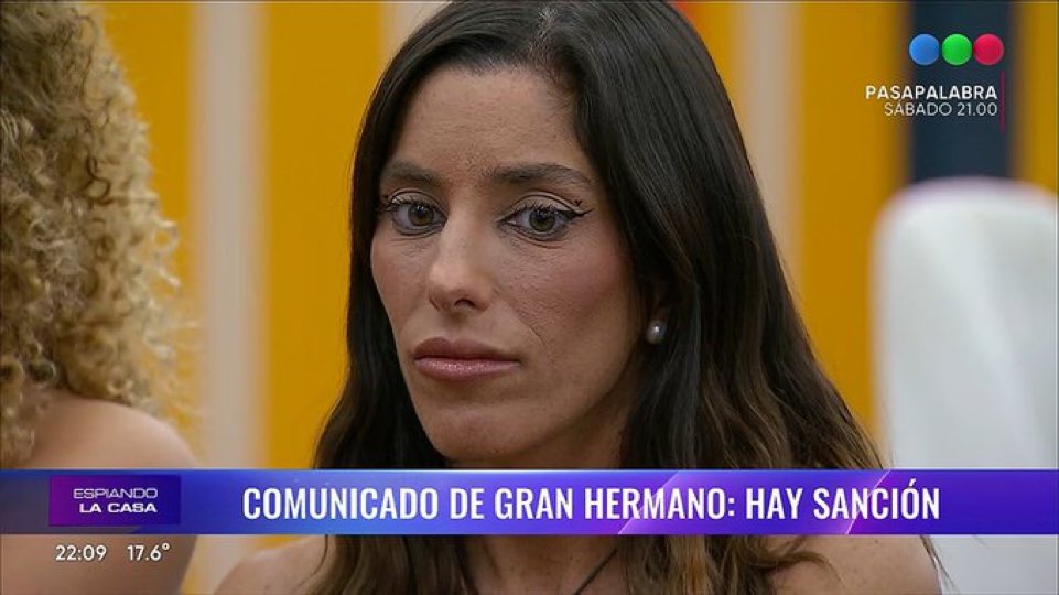 sandra tweet media
