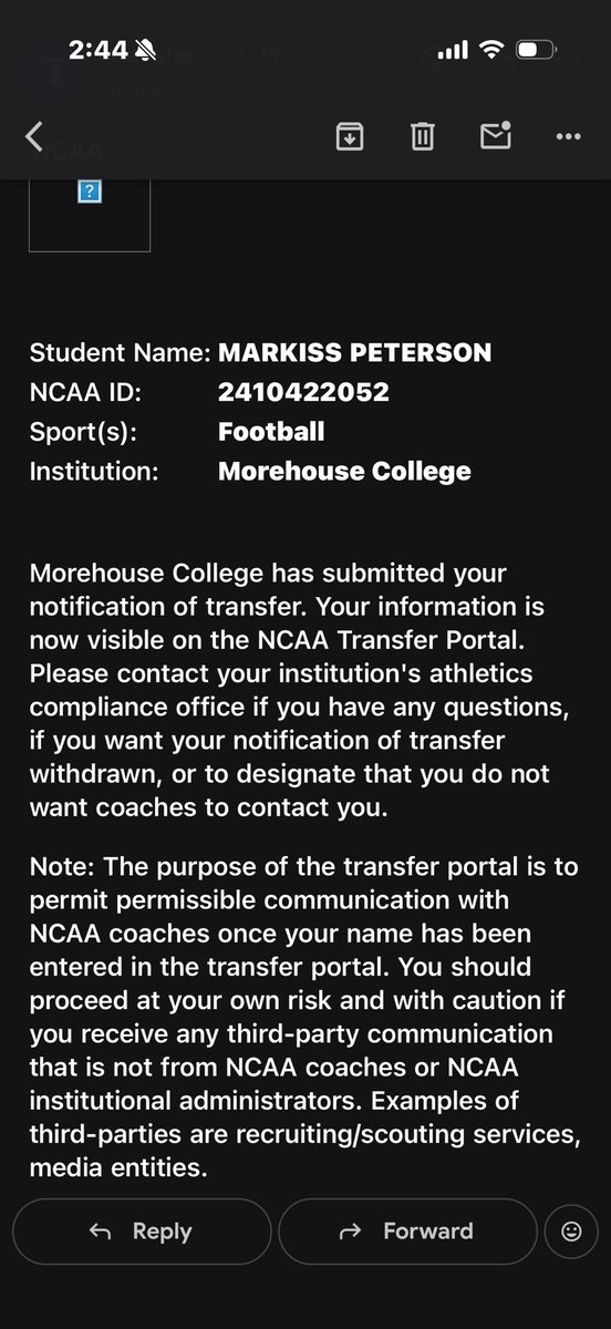 MarkissPeterson's tweet photo. I’m officially in the transfer portal looking for a juco home this fall to come in and compete!
6’4 240 OLB
#GODSPLAN #ROADTOGLORY https://t.co/t1oA76Dhib