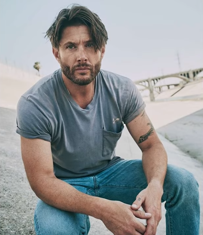 MMagnitudo's tweet photo. One of my fav Countdown photo shoots was EW. They did such a fantastic job... I love it and watch it regularly. However I did enlist the help of Frank Sinatra... ❤️
https://t.co/WhNJEIzx64 https://t.co/jJOtNutXes