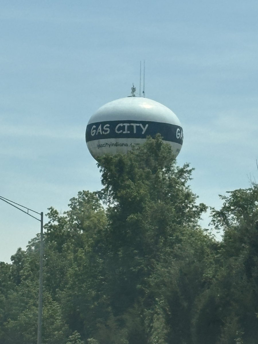 imakevin's tweet photo. Comic Sans water tower goes really hard. https://t.co/FQoQohTckZ