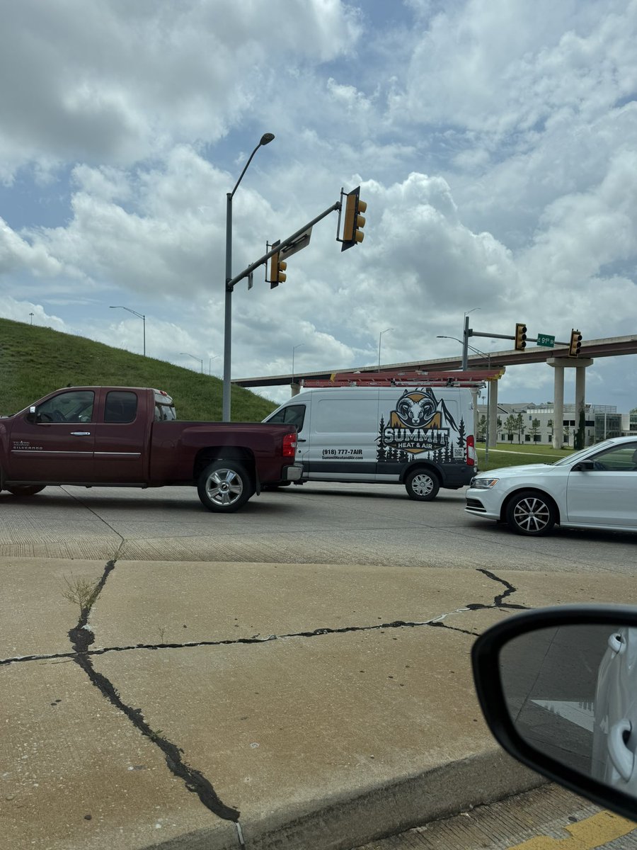 SamuelTees's tweet photo. @LoganHaskett Your guys are working hard in Tulsa! https://t.co/ArCjpcjoXS