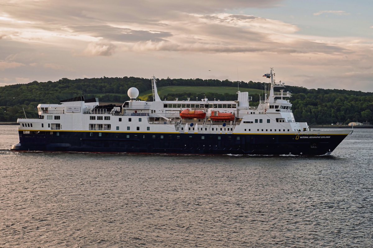 Brian_D2016's tweet photo. National Geographic Explorer inbound to Rosyth this morning https://t.co/KdqyRk45bp