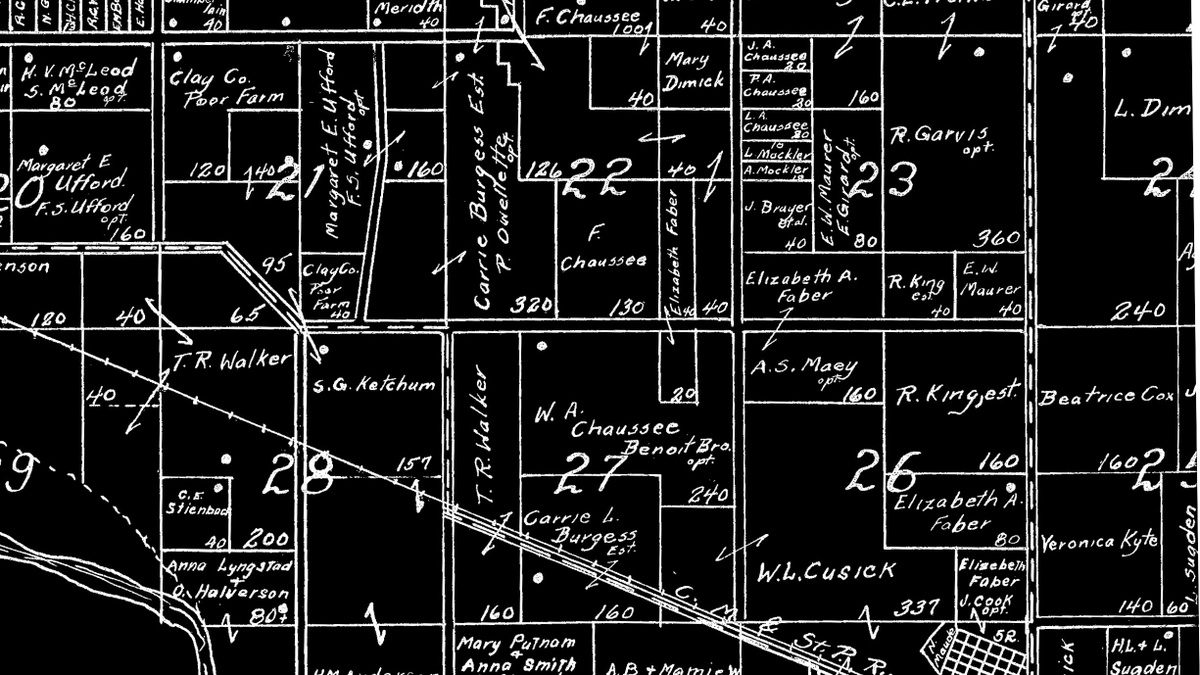 USD_AandSC's tweet photo. Clay County Farm Ownership Atlas of Clay County South Dakota, 1937
This atlas of shows parcels of land owned by private individuals, the Federal Land Bank, other banks, insurance companies, land associations, etc.
https://t.co/XoKw4pDQ04 https://t.co/EaFbuv00no
