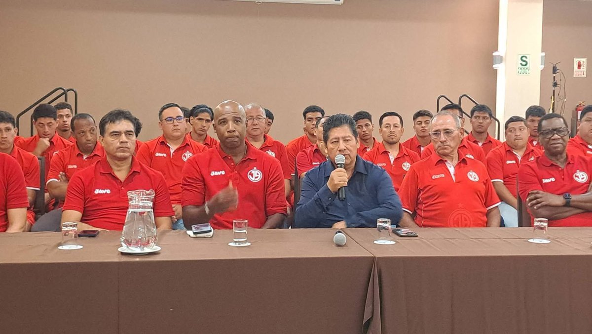 gianfzelaya's tweet photo. 🚨 Edwin Oviedo 👔 regresa al fútbol peruano | El empresario y ex presidente de la FPF toma las riendas del Juan Aurich de Chiclayo 🇵🇪 desde este año 2026. ✨ https://t.co/b7eMW8mTgW
