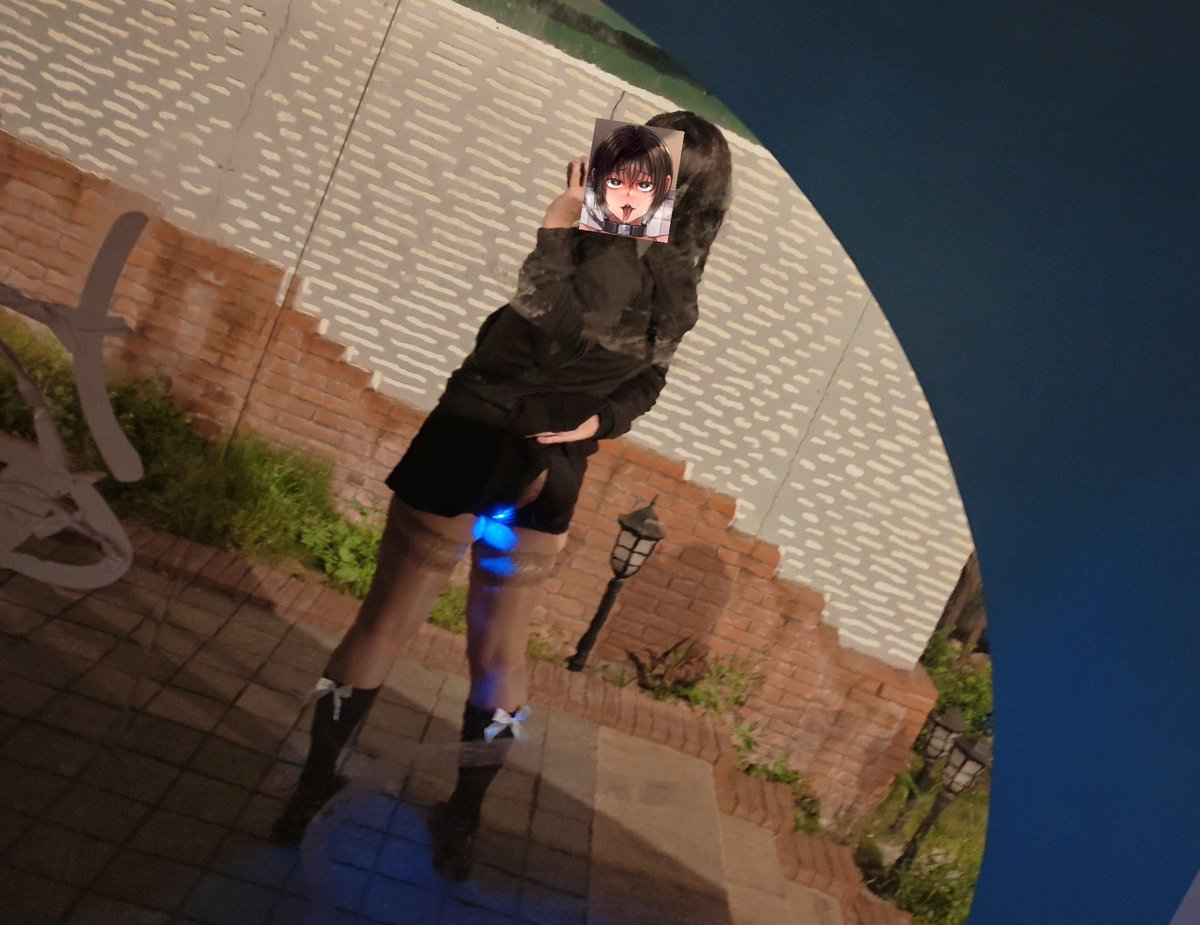 Keepclamd's tweet photo. 小朋友：妈妈，这个女生的屁屁会发光哎，而且她为什么会有小鸡鸡，还要把它锁起来

妈妈：不要看，那是一只爱露出并且前锁后塞的变态伪娘母狗

#cd #伪娘 #女装 #露出 #贞操锁 #前锁后塞 #母狗 #性奴 #青岛 #伪街 https://t.co/UCQUsUnHrS