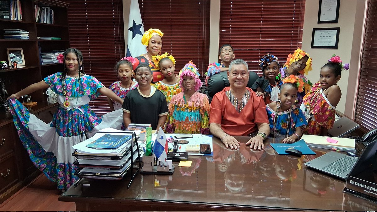 tafppanama's tweet photo. En el TAFP damos cierre al Mes de la Etnia Negra con un gran  almuerzo Afro, y nos acompañó el grupo de danzas Congo, de la escuela Centro Bilingüe Bolivar, que nos inspiró con hermosos y emotivos bailes Congo. https://t.co/vI9VvI2on8
