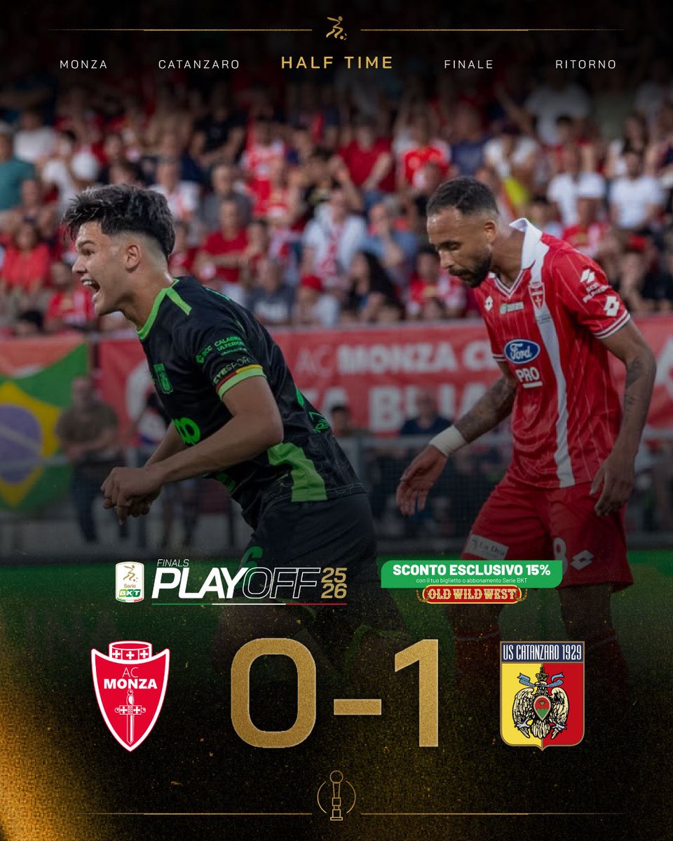 Lega_B's tweet photo. The first half ends 0-1 in favor of @USCatanzaro1929🔥
Another 45 minutes to go and we'll find out the winner of the #SerieBKT Playoff Final 👀

#LaBChannel https://t.co/zEab0LReH9