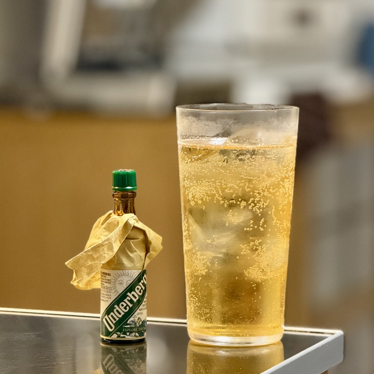 rew17_'s tweet photo. 三杯目はウンダーベルグ
いわゆる薬草酒ですね。好みが分かれそうですが個人的には美味しい https://t.co/dI3xoa06a7
