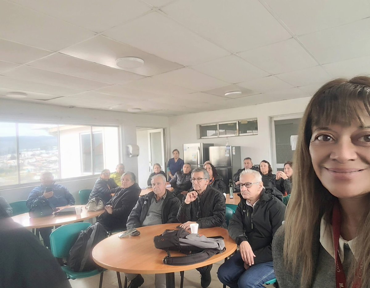 8vabio's tweet photo. 💙✊🏼 Excelente jornada de capacitación sobre Incentivo al Retiro junto a las y los compañeros de AFUSAM Lota.
📚 Hoy más que nunca es fundamental fortalecer el conocimiento y la orientación a nuestras bases en procesos tan sensibles como el Incentivo al Retiro https://t.co/P7KmEHCHLZ