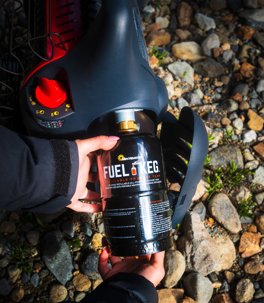 FuelKeg's tweet photo. Overland Gear: Fuel Keg &amp; Big Buddy 🛻🔥

@phantom_4runner gears up for overlanding trips with Fuel Keg refillable propane tanks powering up the @mrheater Big Buddy Heater!

Keep warm, stay comfortable out there ⛺️ https://t.co/5MgxADcwgr
