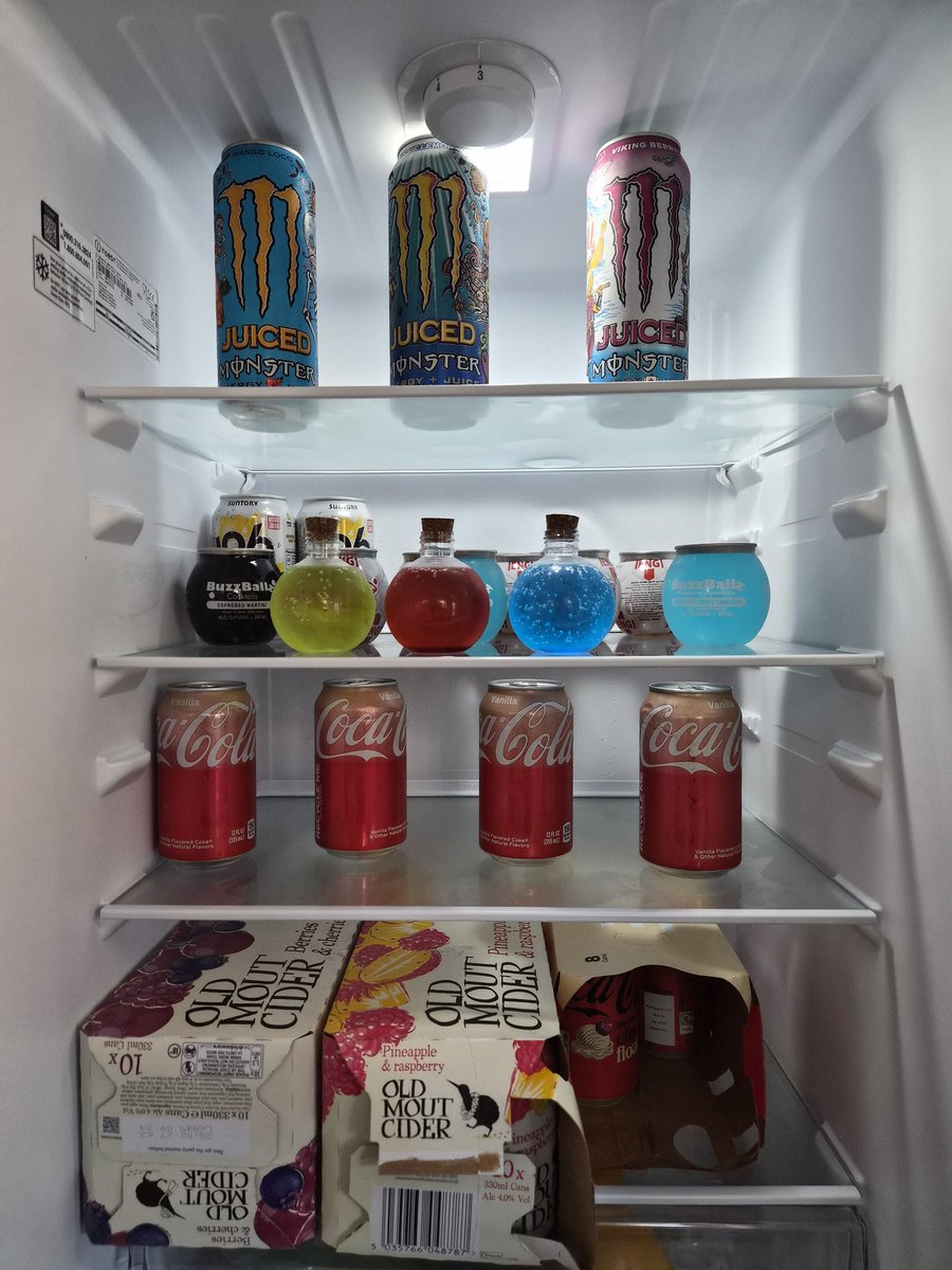 silly_sorceress's tweet photo. Moved into the lair and grabbed the essentials to stock up the fridge. I love apothecaries https://t.co/7FsNulWnHt