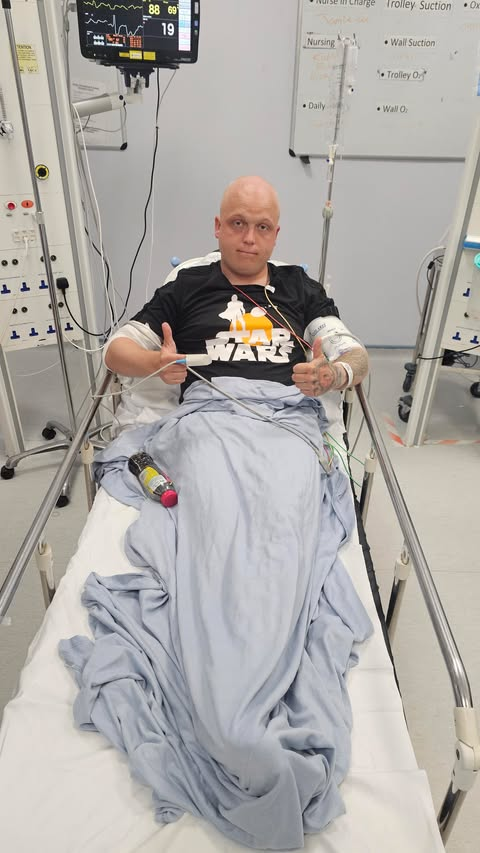 takeyourmoney's tweet photo. This is Jack, and his story is starting to reach thousands of people but it deserves to reach millions.

Jack has been fighting stage 4 Hodgkin’s lymphoma, going through intense chemotherapy that’s completely changed his life. He’s young, he’s strong, and he’s trying his best to stay positive but the reality behind the scenes is brutal.

He hasn’t been able to work. Support has been minimal.
And the financial pressure on him and his family has become overwhelming.

Meanwhile, people fake stories online every day just to make quick money. But THIS — this is the kind of situation where people coming together can genuinely change someone’s life.

Jack isn’t asking for anything crazy.
He just wants to focus on surviving, healing, and rebuilding his life without the stress of bills piling up while he’s fighting cancer.

His GoFundMe is at £11,580 out of £13,000, and I truly believe we can push it past that and give him even more support than he ever expected.

I’m going live on pumpfun and forwarding him the fees.
Let’s show Jack he’s not fighting alone.
Let’s smash that goal.

GoFundMe:
https://t.co/Tu5JgNQqNQ

Instagram:
https://t.co/JPLtK8G9Vr
Tiktok:
https://t.co/4pTX6j1xUY